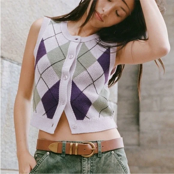 Urban Outfitters Santorini Buttoned Sweater Vest - Picture 1 of 6